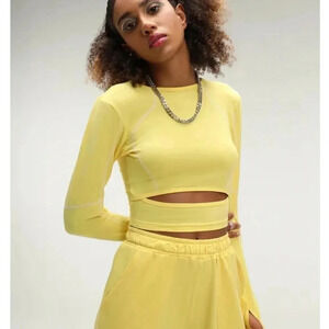 Cava Athleisure yellow punk long sleeve top size Small